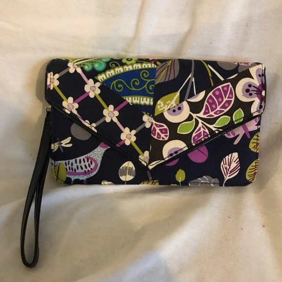 Vera Bradley Handbags - Vera Bradley Wristlet
